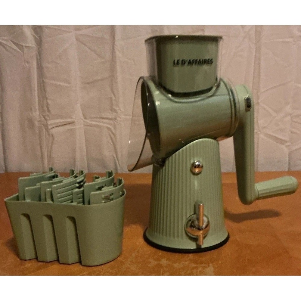LE D'AFFAIRES Manual Rotary Veggie & Cheese Spiral Grater‎ 7pc Set Green